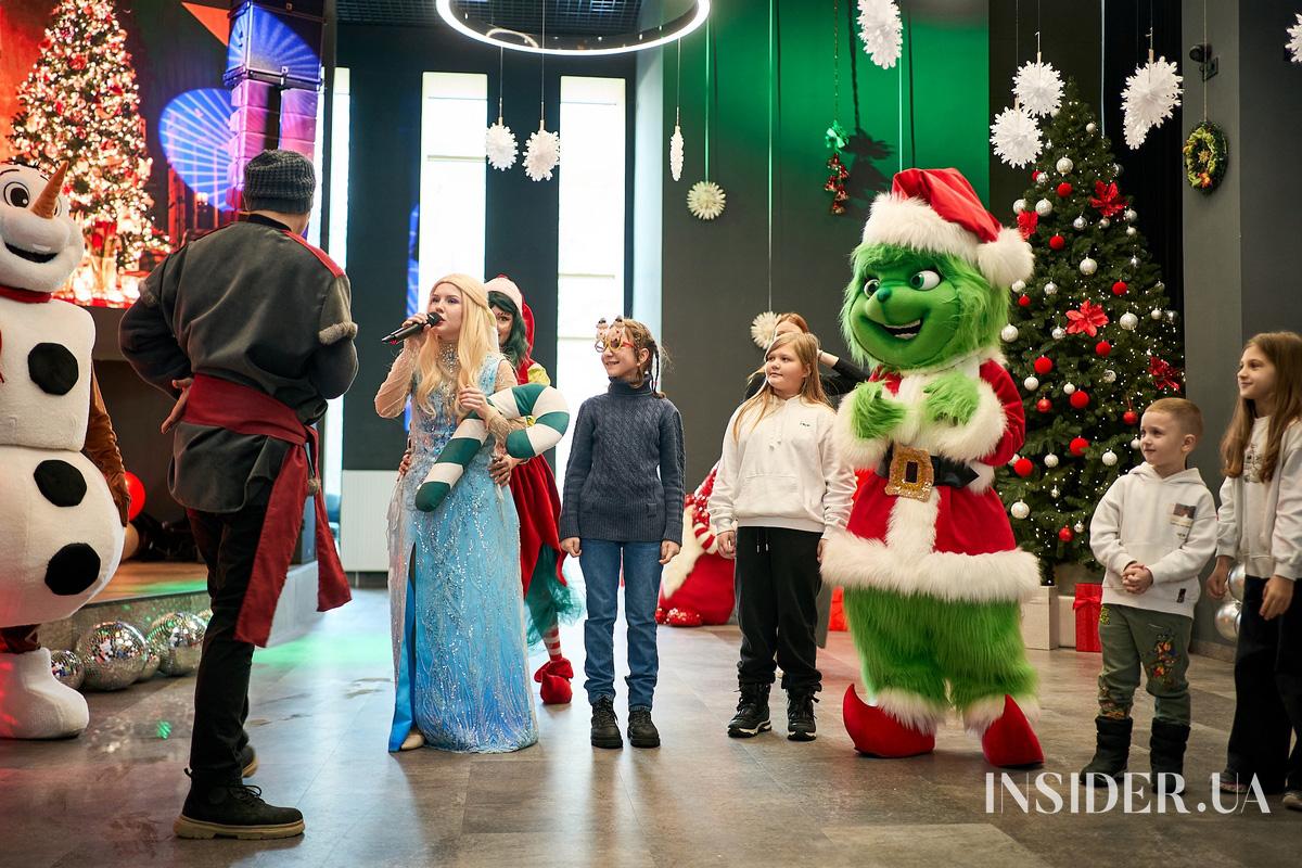 Як минув благодійний захід для дітей захисників &laquo;За хвилину до Різдва&raquo;