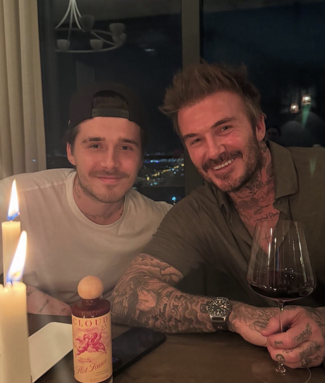 Бруклин Бекхэм назвал родителей лицемерами и официально разорвал с ними отношения