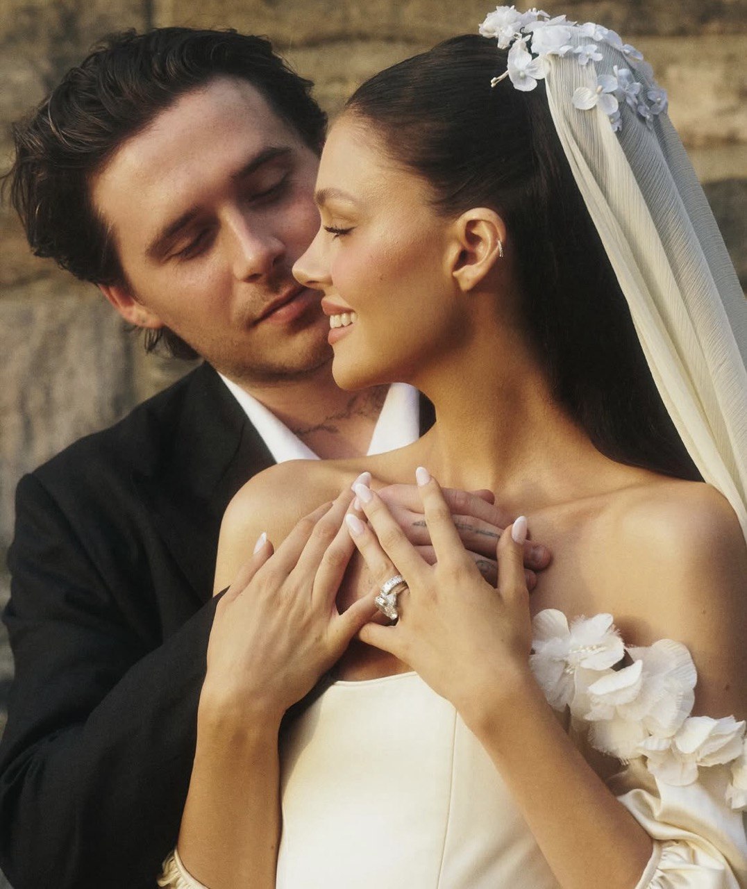 Бруклин Бекхэм назвал родителей лицемерами и официально разорвал с ними отношения