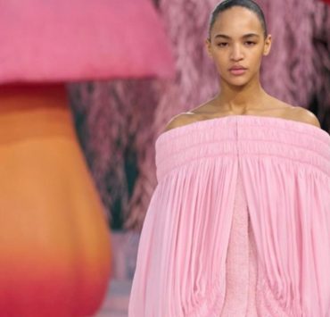 Нова класика і романтизм в дебютній колекції Матьє Блазі для Chanel