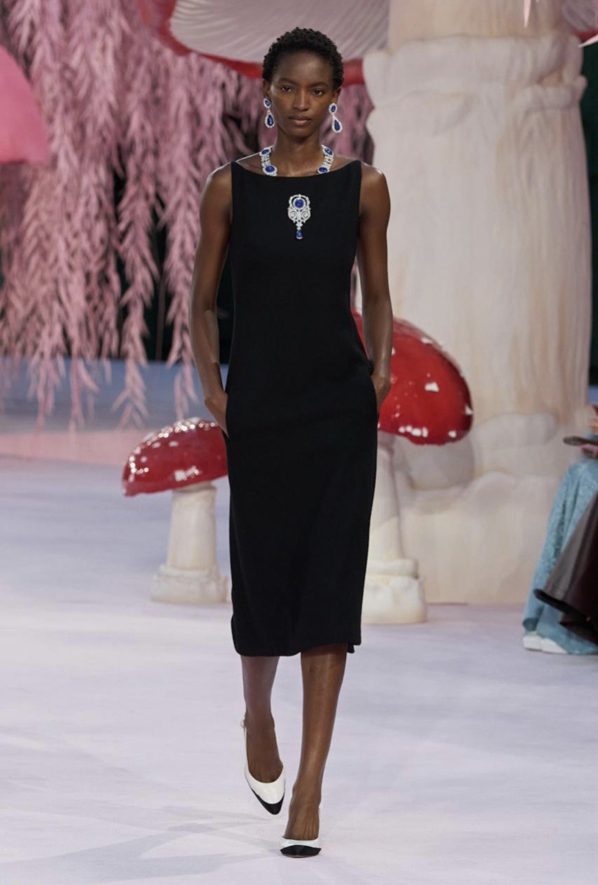 Нова класика і романтизм в дебютній колекції Матьє Блазі для Chanel