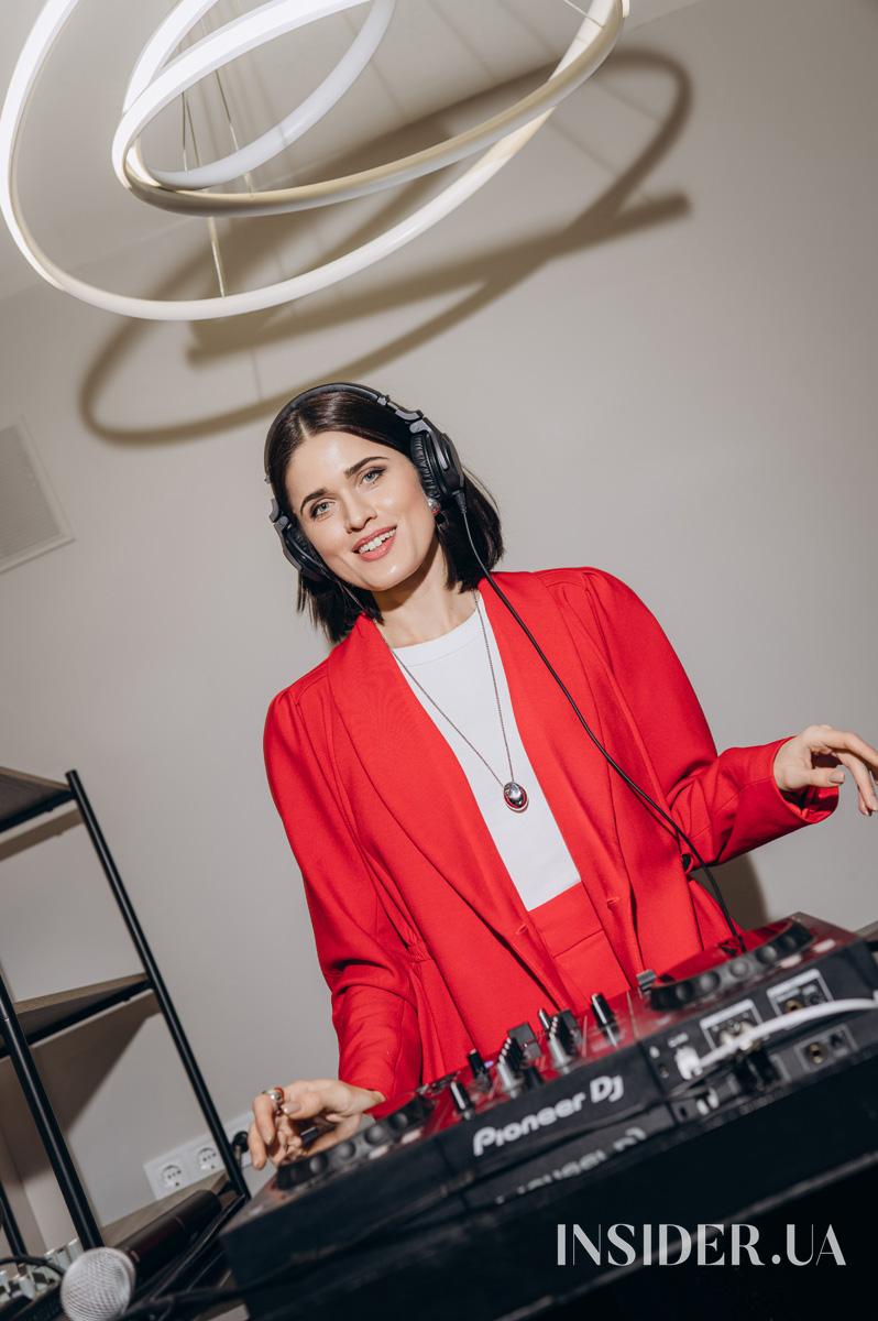 Ювелірні сенси й святкова мода: презентація нових дропів від Agres Jewelry та MOTRYA