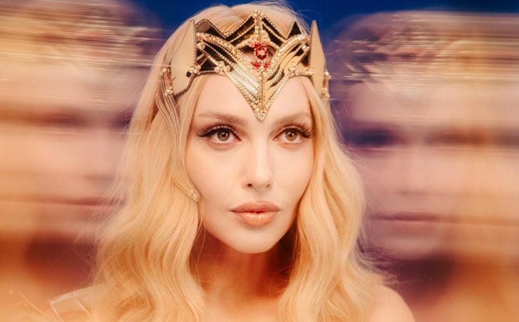 Оля Полякова