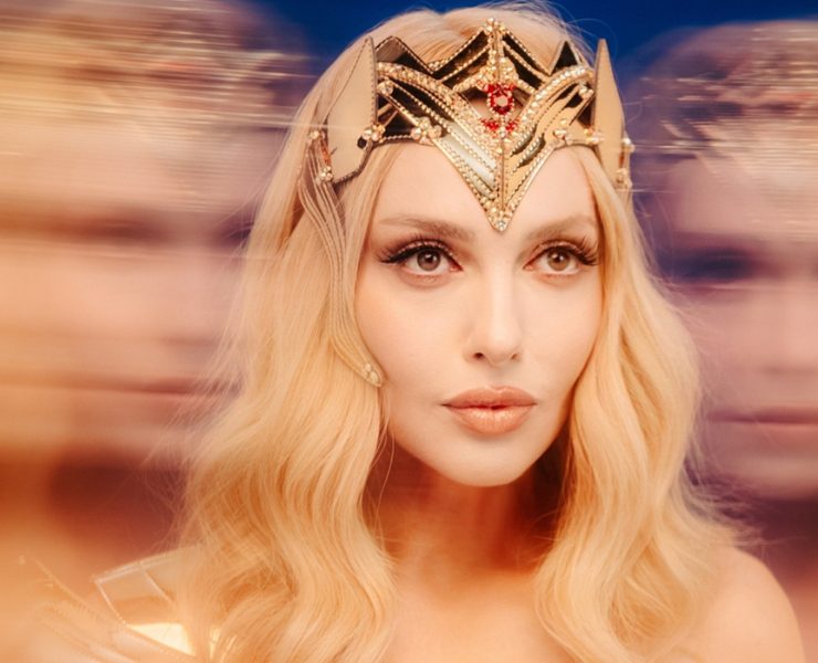 Оля Полякова