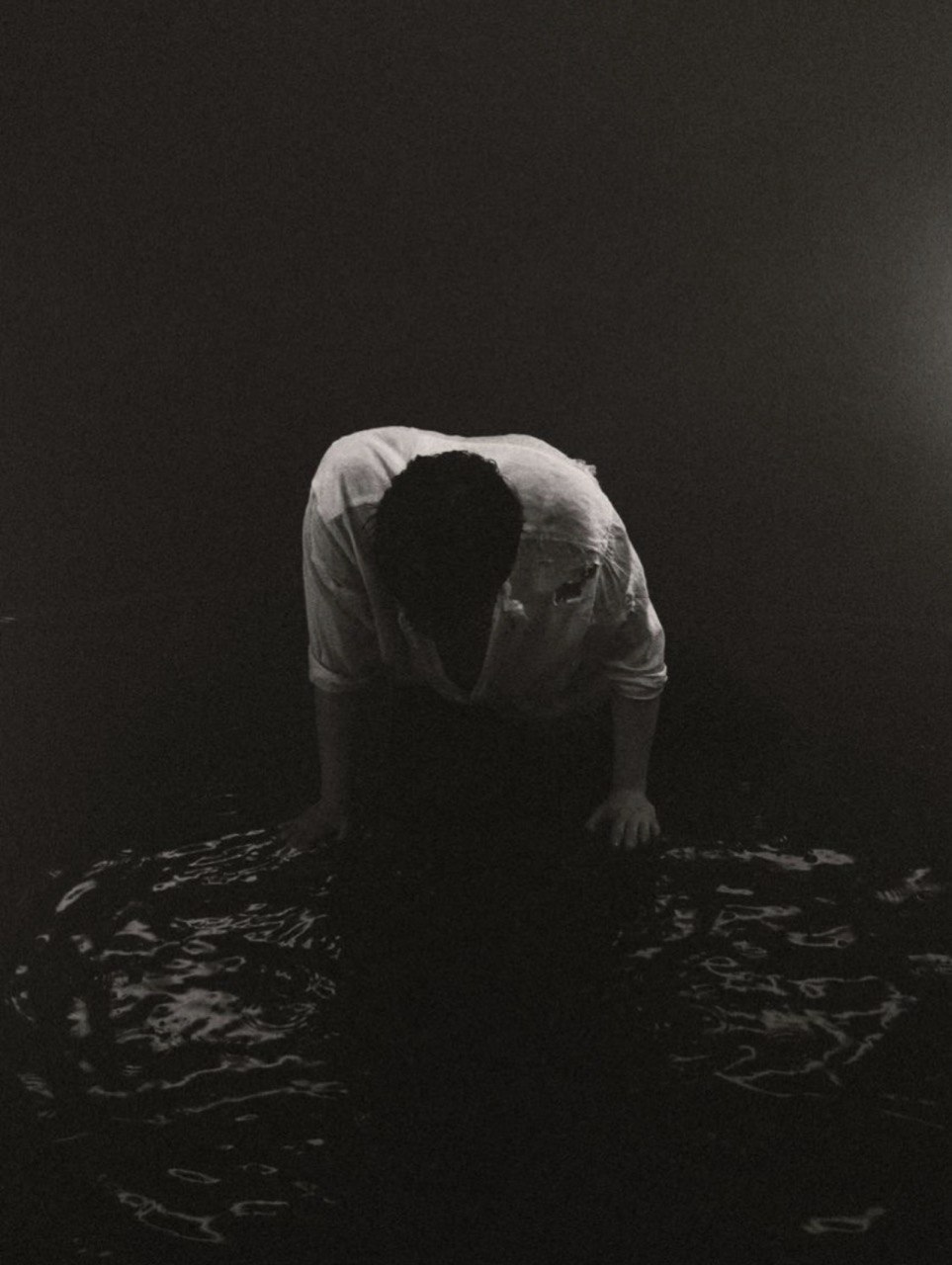 KHAYAT заінтригував першими кадрами з майбутнього кліпу &laquo;Герци&raquo;