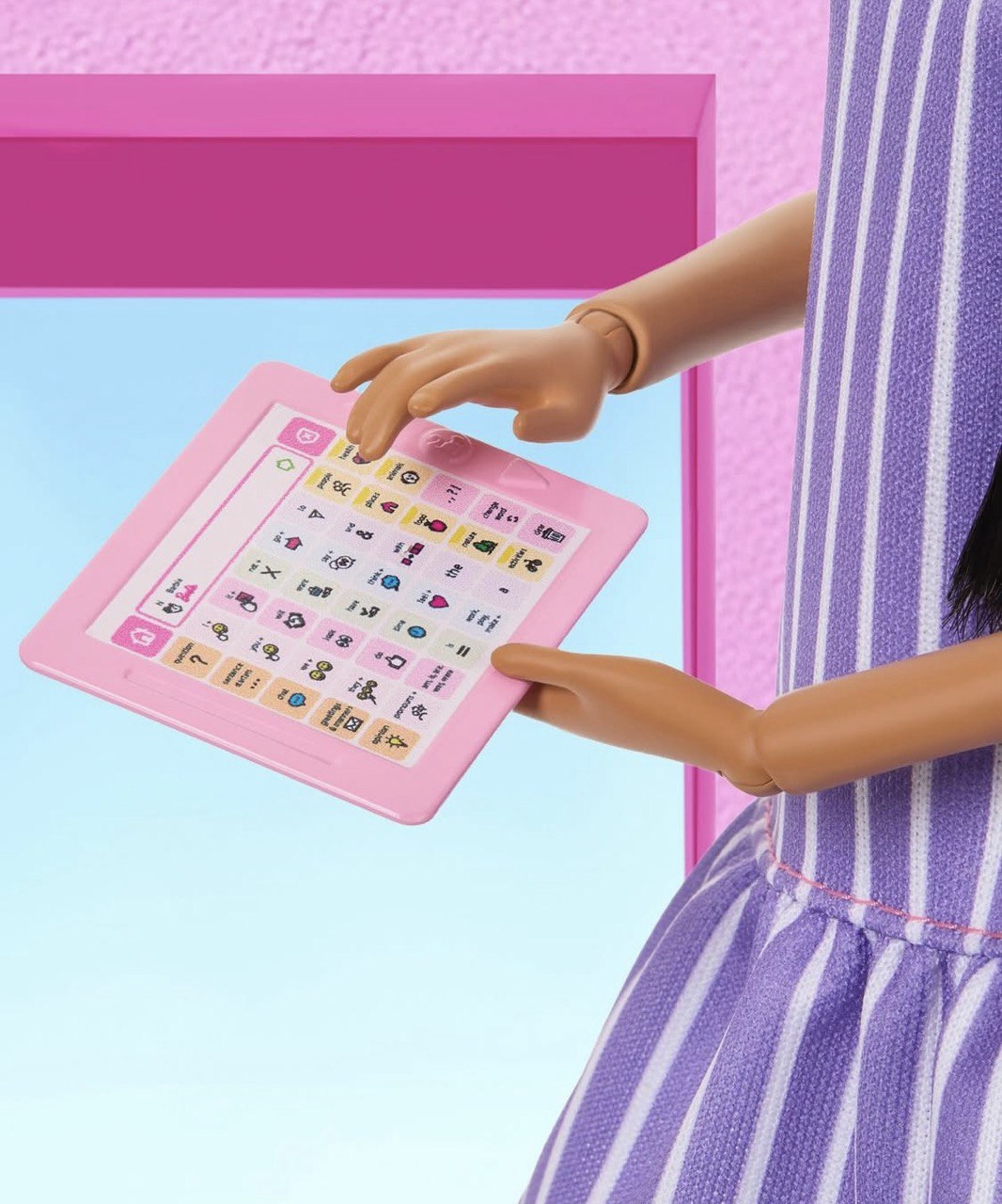 Mattel выпустил первую Барби для детей с аутизмом