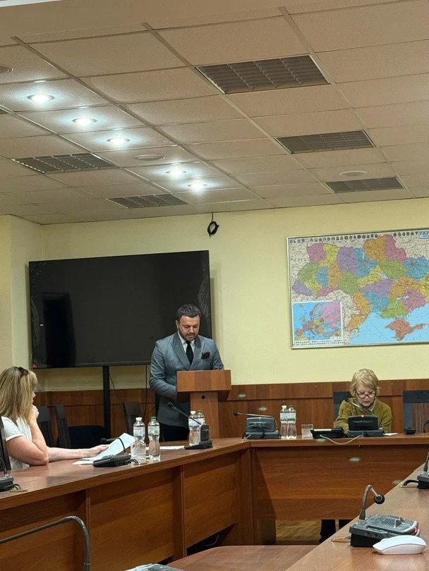 Ученая степень: Григорий Решетник защитил диссертацию о шоу &laquo;Холостяк&raquo;