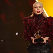 Підсумки 2023: найяскравіші образи світових зірок від українських брендів