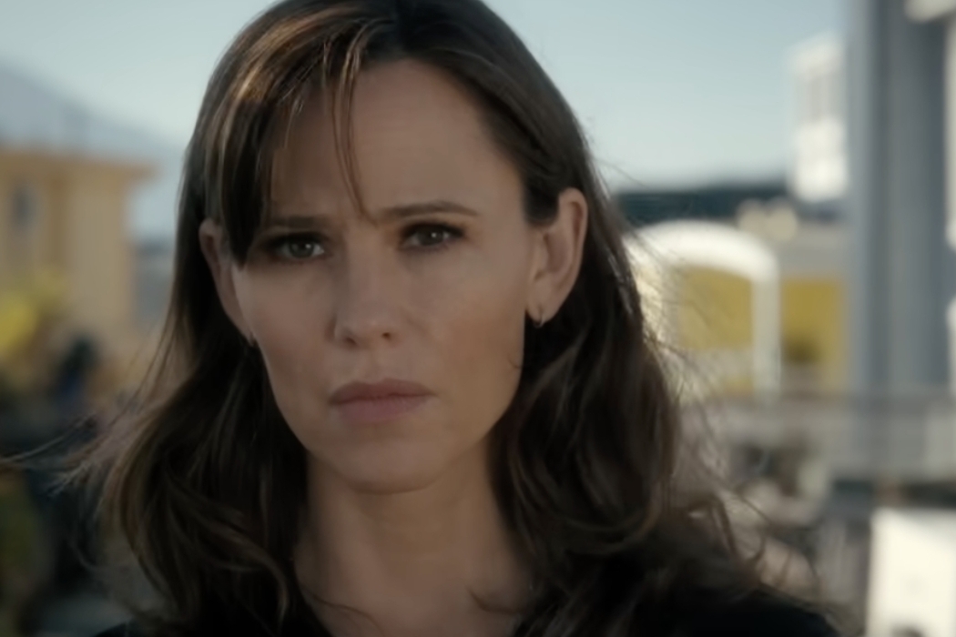 Топ-7 прем&rsquo;єр лютого: про шпигунські ігри &laquo;Нічного агента&raquo;, особисте життя Кеннеді-молодшого та інші