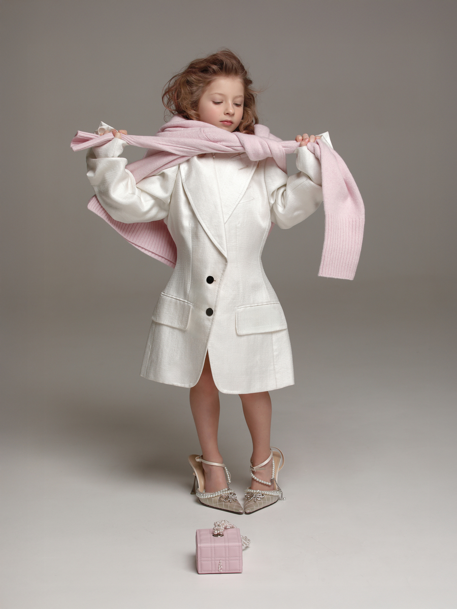 Blooming: Lona Prist презентує весняну колекцію сумок