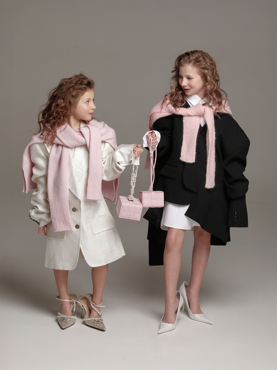 Blooming: Lona Prist презентує весняну колекцію сумок