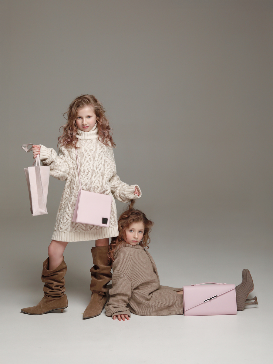 Blooming: Lona Prist презентує весняну колекцію сумок