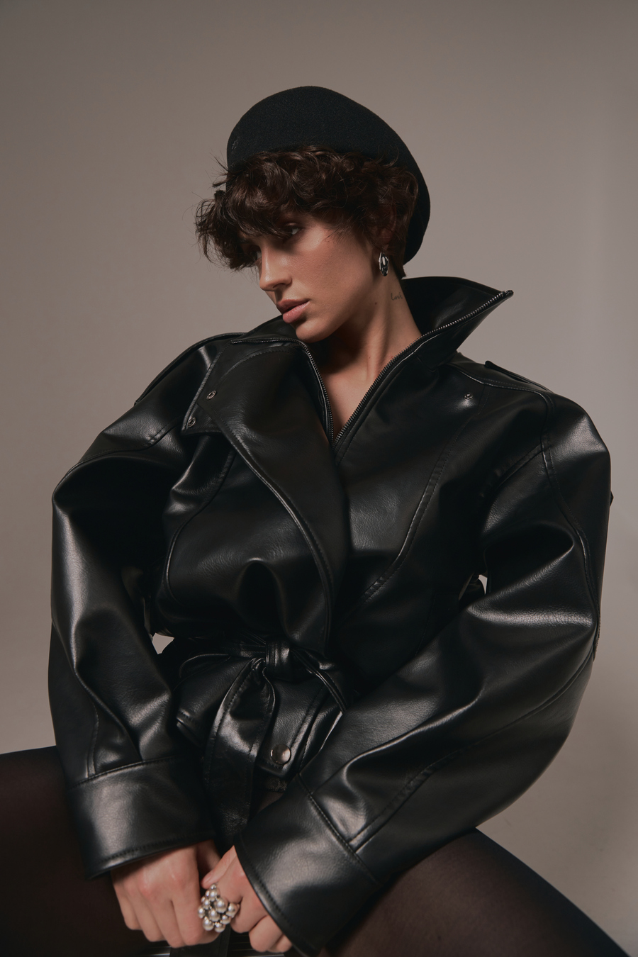 Дослідження жіночої сутності в новій колекції STIMMA