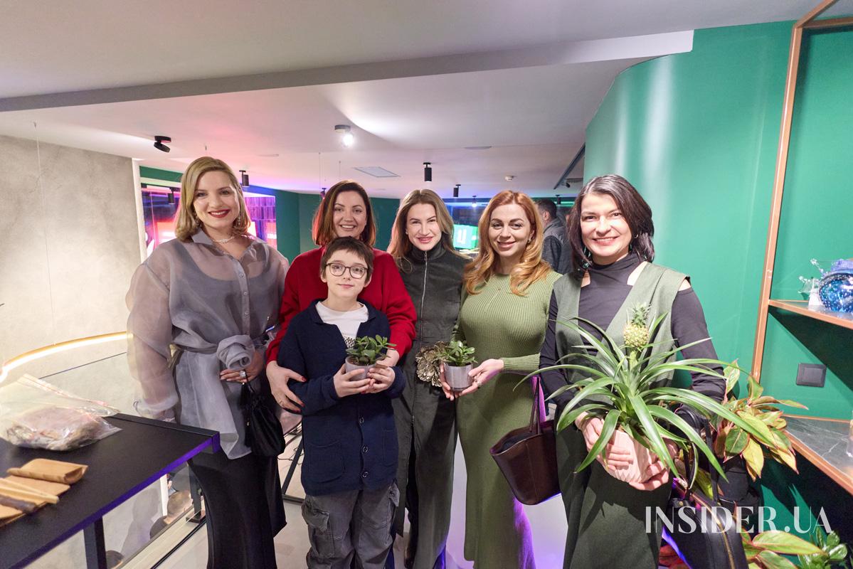 Відкриття JUNGLE: новий рослинний артпростір на мапі Києва