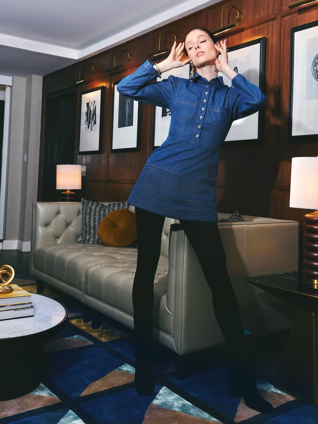 Носители: Коко Роша в мини-платье GURANDA на гламурном ивенте