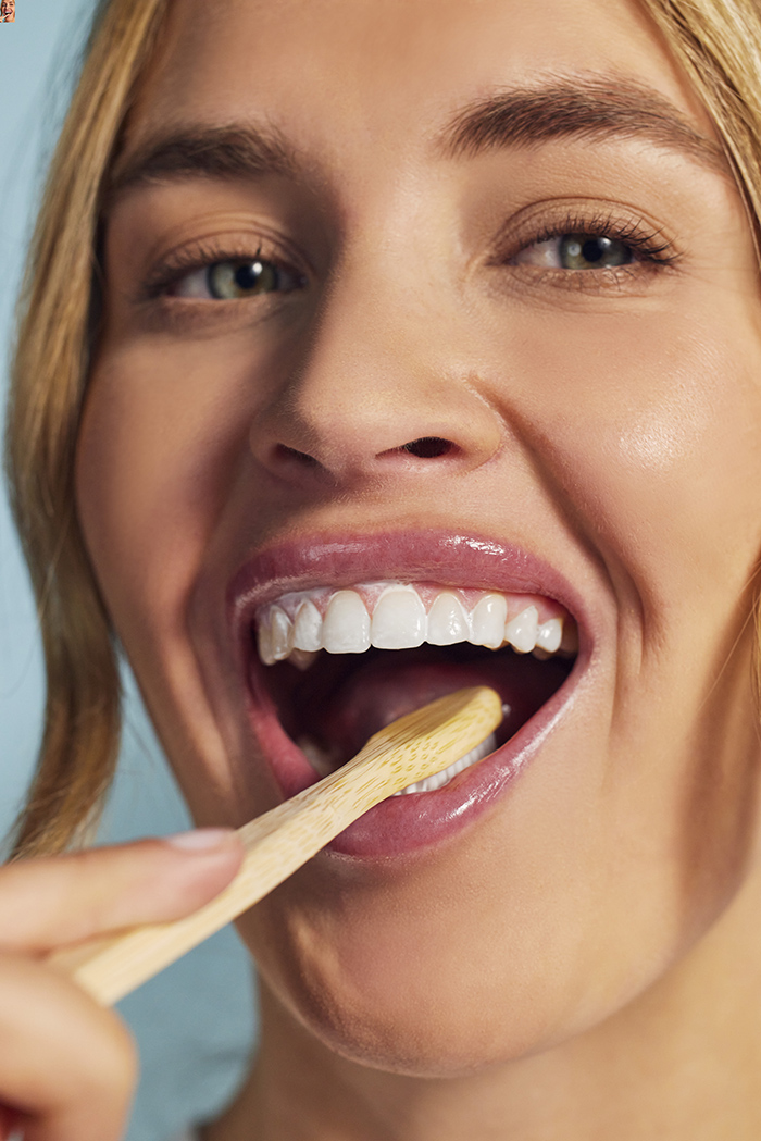 Новий стандарт усмішки: сучасні тренди у догляді за зубами