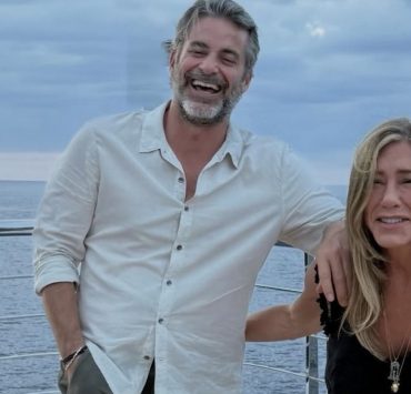 Бойфренд Дженнифер Энистон показал романтические фотографии с актрисой