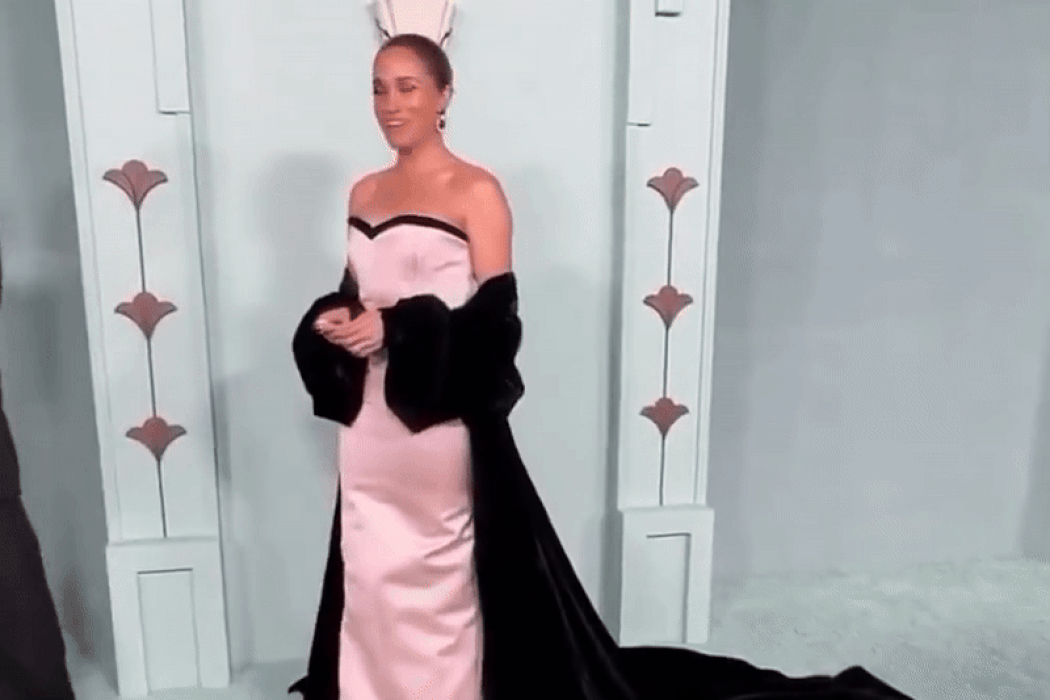 Меган Маркл впервые за долгое время &laquo;выгуляла&raquo; вечерний образ