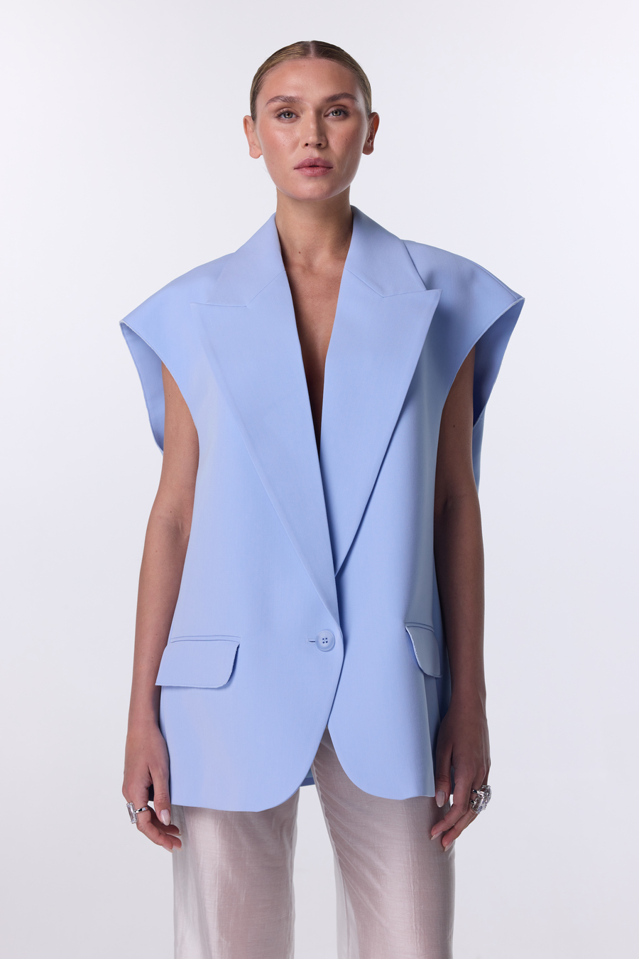 Гра контрастів у весняній колекції BAZHANE