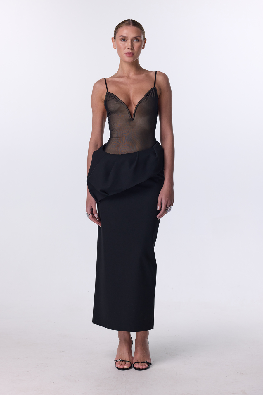 Гра контрастів у весняній колекції BAZHANE