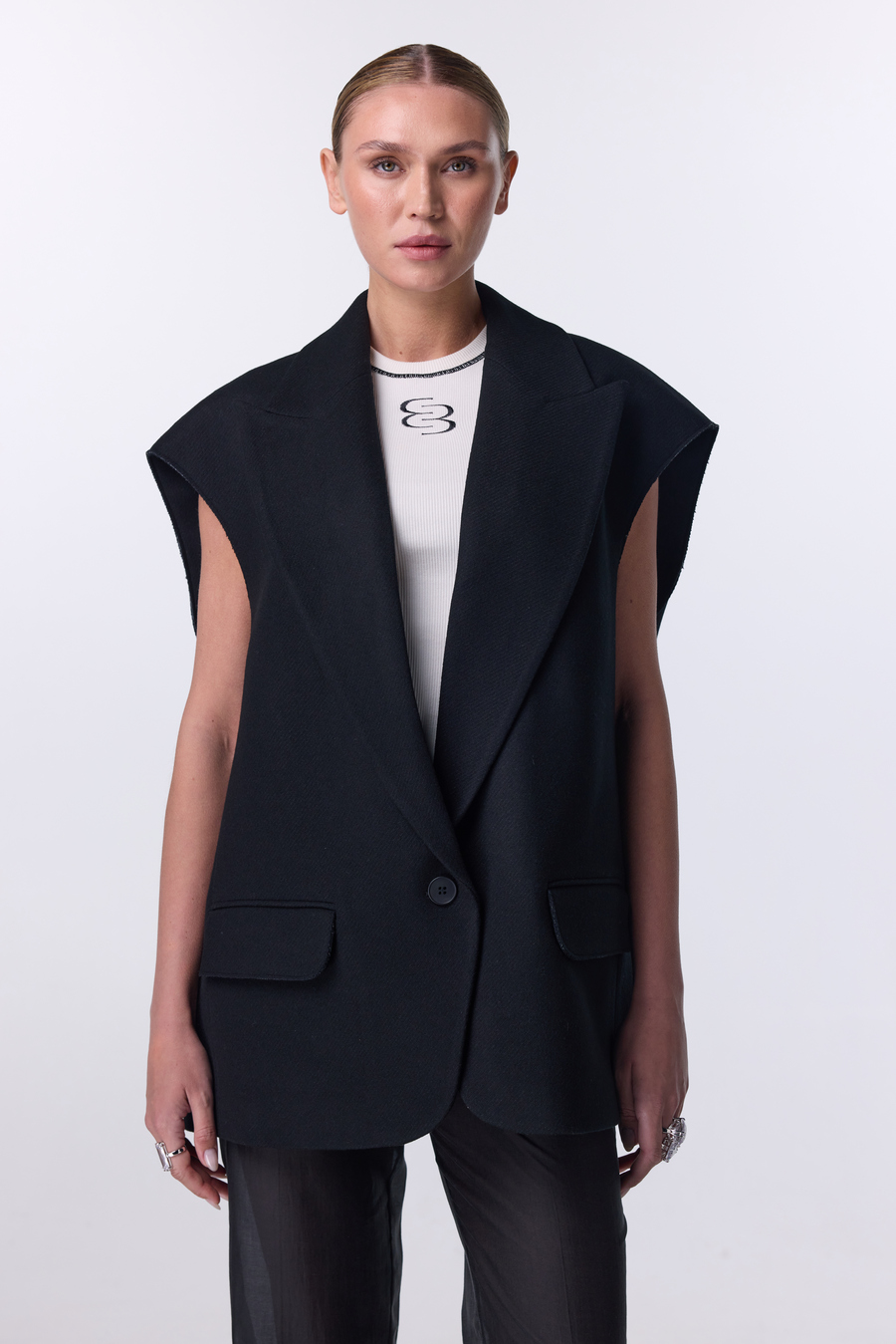 Гра контрастів у весняній колекції BAZHANE