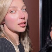 Носії: Шаніна Шейк у комбінезоні Cultnaked на вечірці Kilian Paris