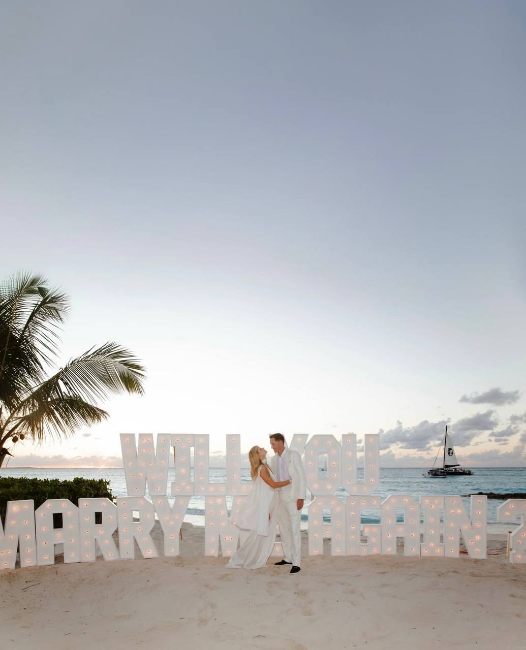 Знову заміж: чоловік Періс Гілтон освідчився їй вдруге