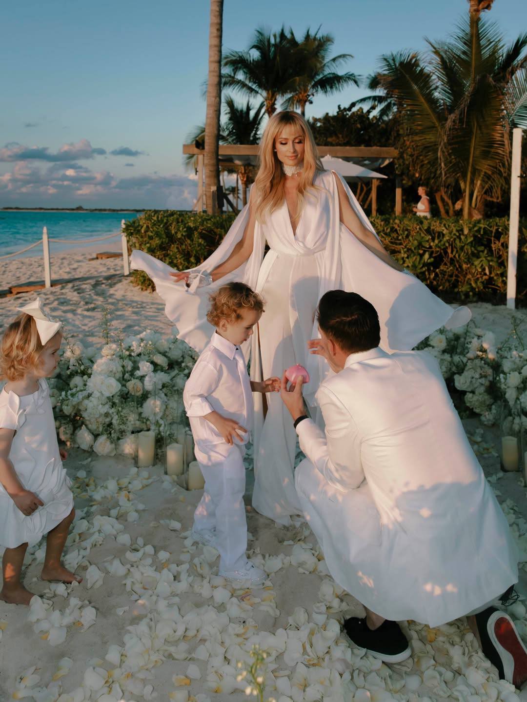 Знову заміж: чоловік Періс Гілтон освідчився їй вдруге