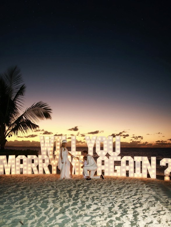 Знову заміж: чоловік Періс Гілтон освідчився їй вдруге