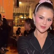 Носії: кантрі-співак Джон Майкл Фінлі &laquo;запалив&raquo; на сцені в образі DAMIRLI