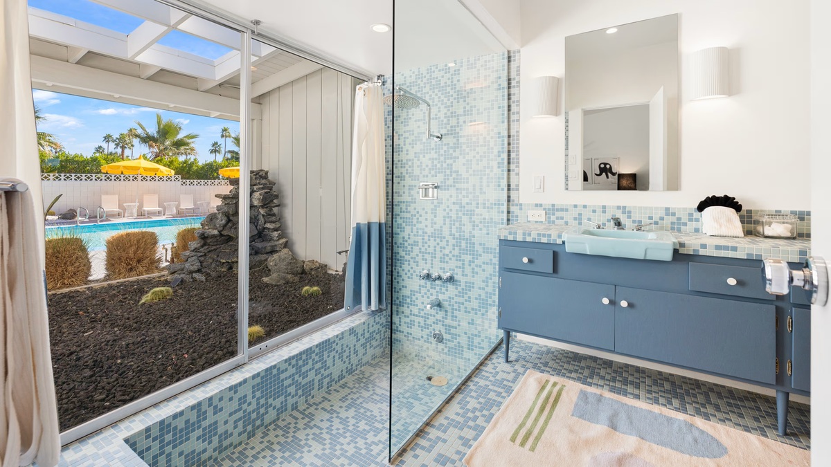 Колишній будинок Мерилін Монро виставили на продаж: розглядаємо інтер’єр