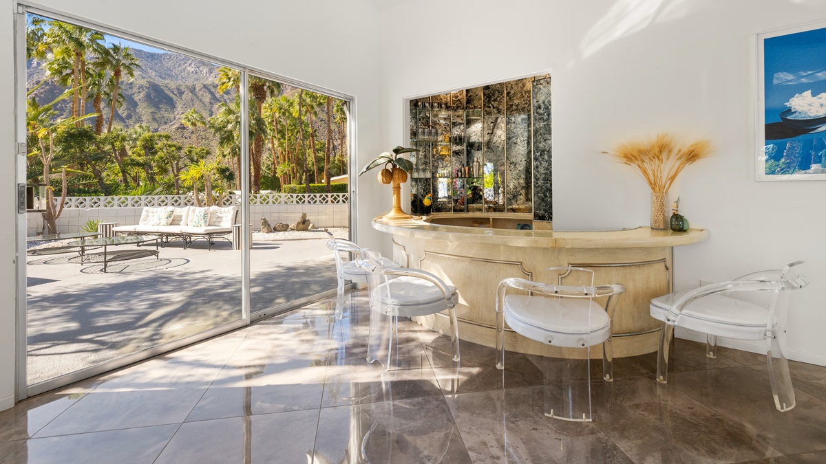 Колишній будинок Мерилін Монро виставили на продаж: розглядаємо інтер’єр