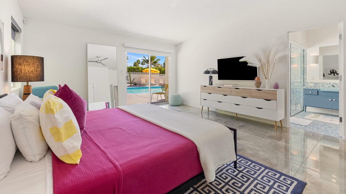 Колишній будинок Мерилін Монро виставили на продаж: розглядаємо інтер’єр