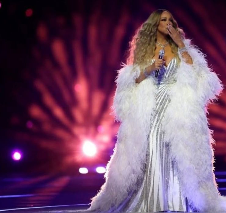 Мэрая Керри, Шарлиз Терон и Виттория Черетти на церемонии открытия Олимпийских игр