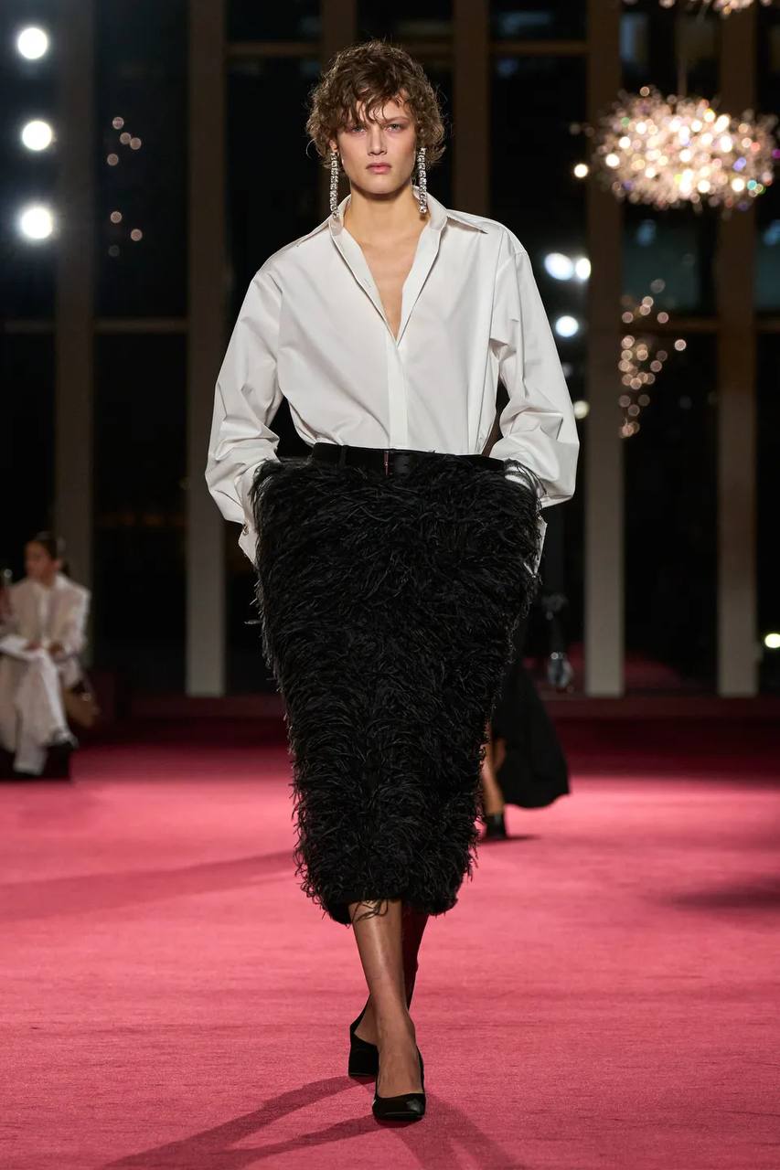 Сучасне прочитання архівних колекцій у шоу Michael Kors