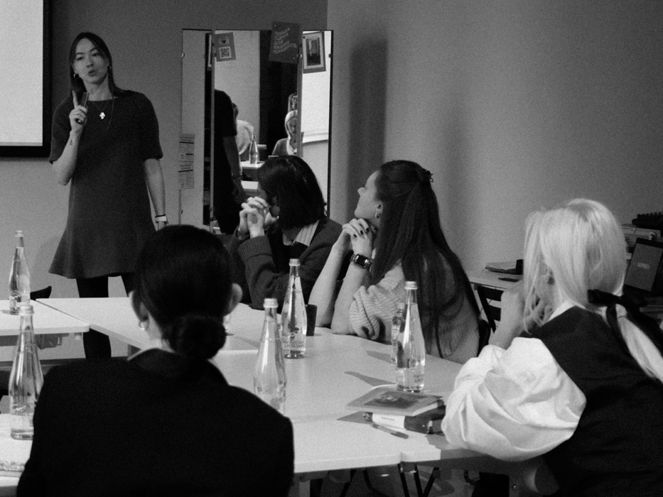 Незалежний театр у Києві: як у павільйоні КИТ без світла і тепла народжувалася вистава &laquo;Орландо&raquo;