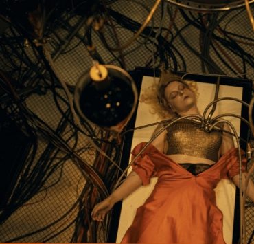 Другий шанс на життя: рецензія на нову стрічку Меггі Джилленгол &laquo;Наречена!&raquo;