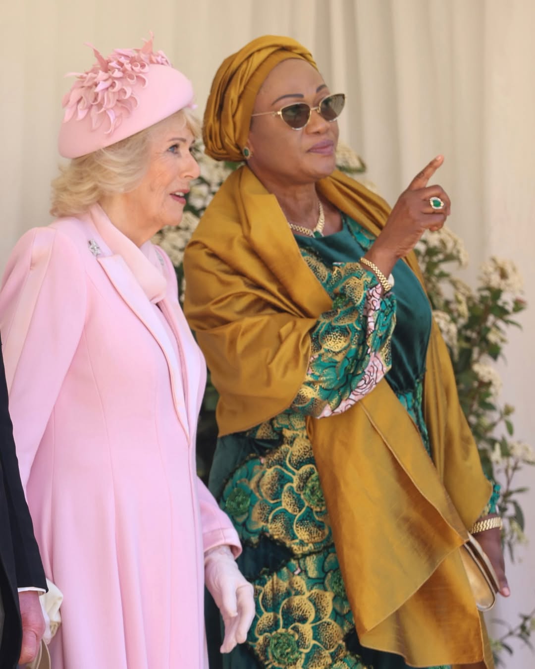 Принц и принцесса Уэльские на банкете в честь визита президента Нигерии