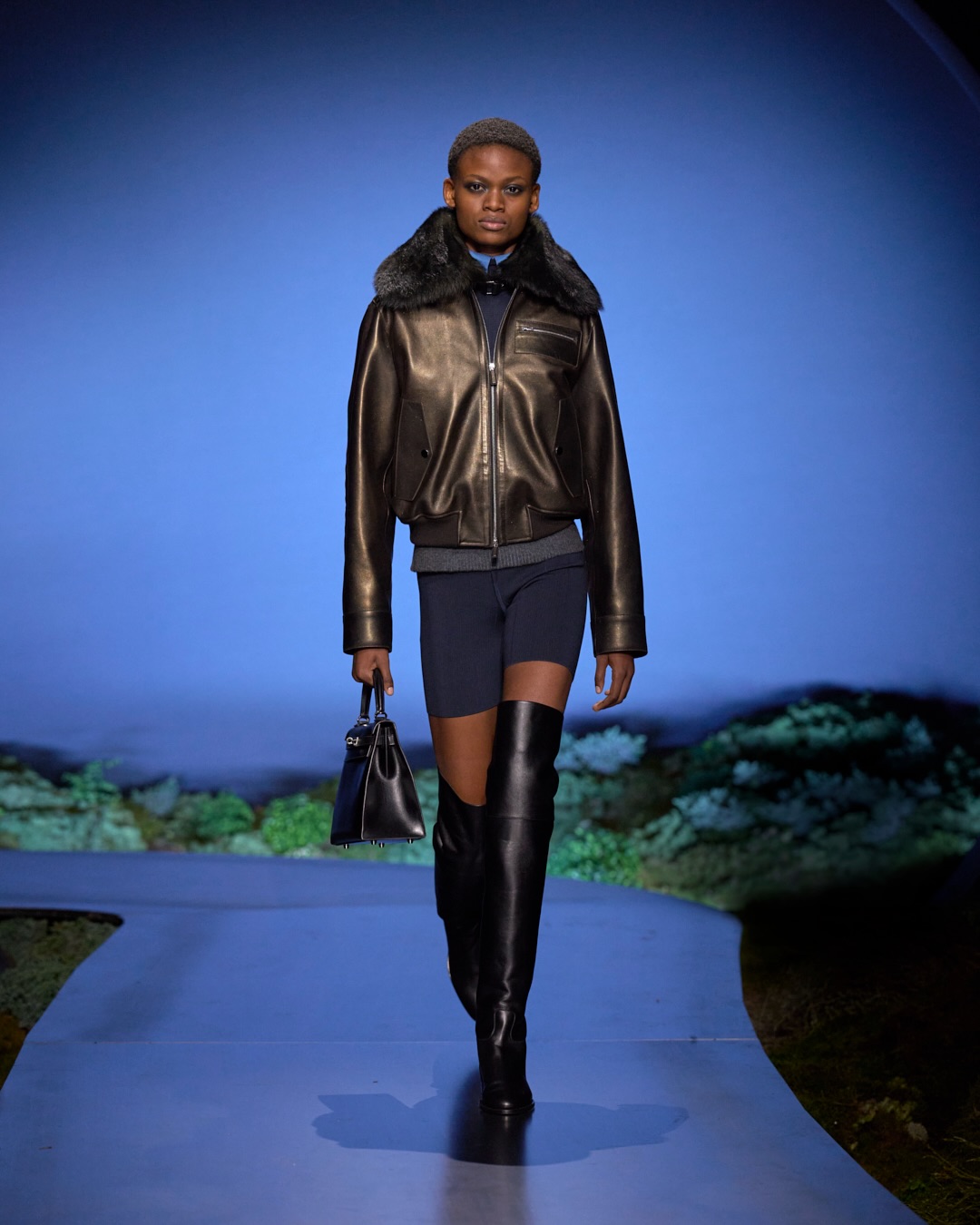 Місячне світло і жокейська естетика: Herm&egrave;s представив колекцію FW`2026