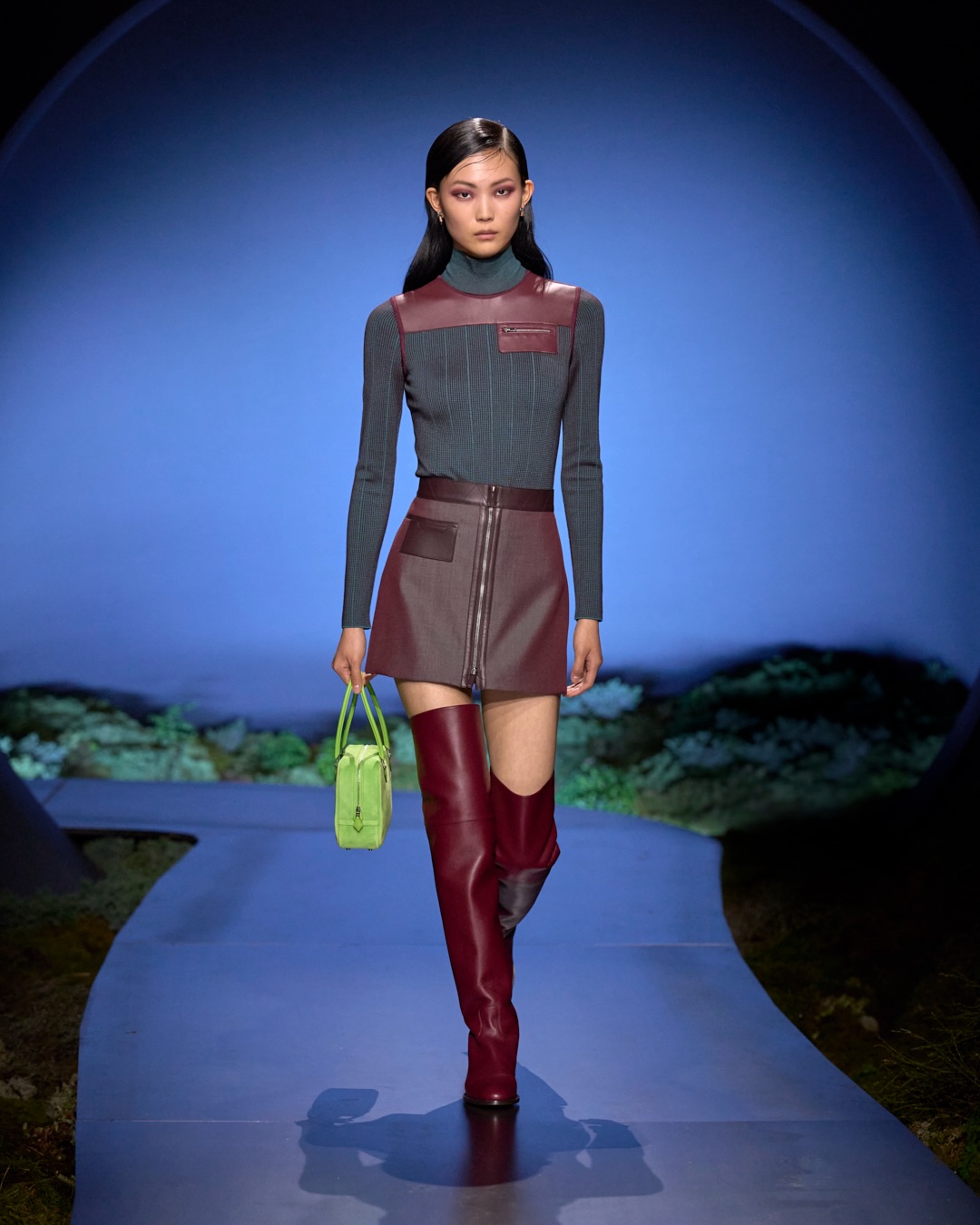 Місячне світло і жокейська естетика: Herm&egrave;s представив колекцію FW`2026