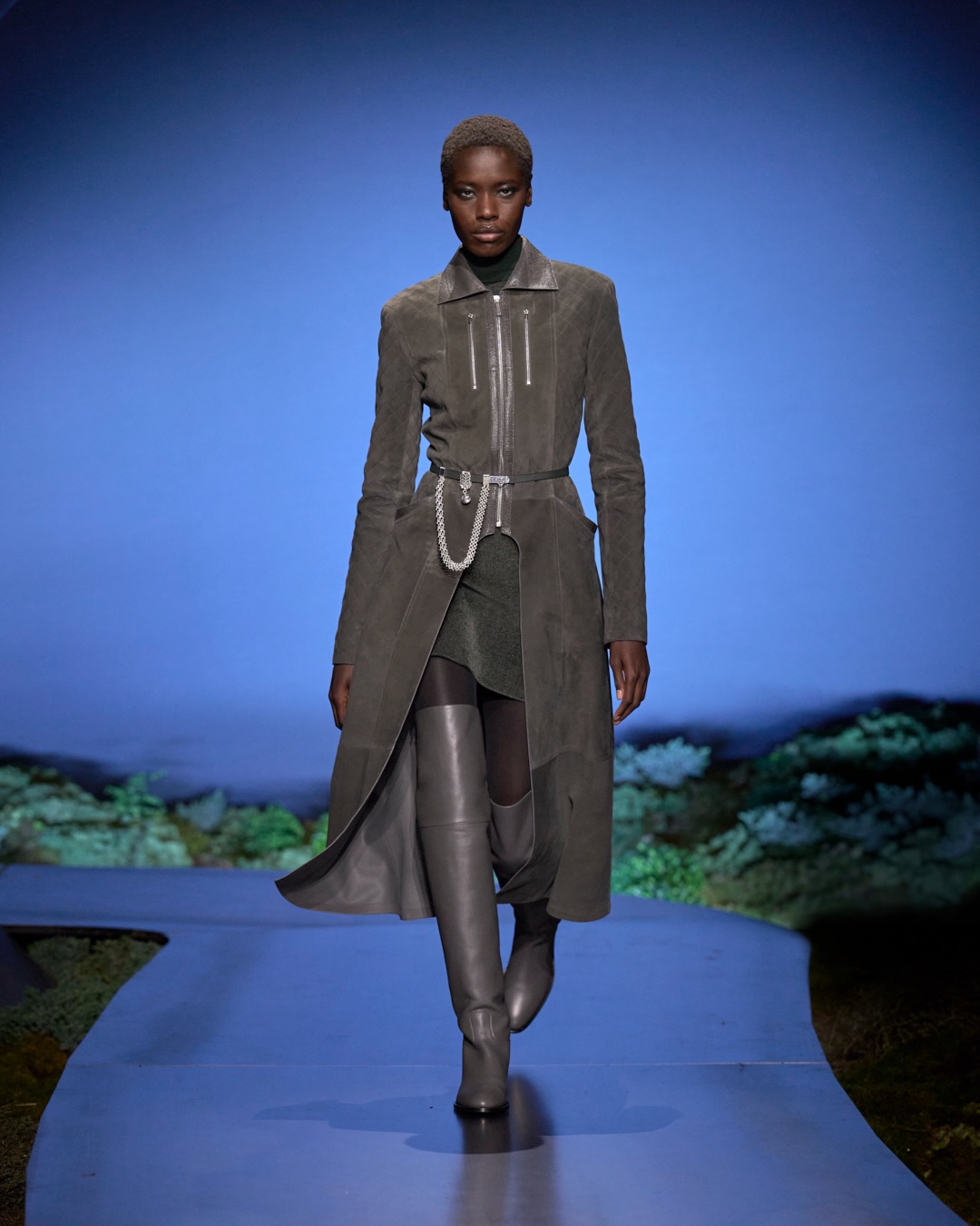 Місячне світло і жокейська естетика: Herm&egrave;s представив колекцію FW`2026