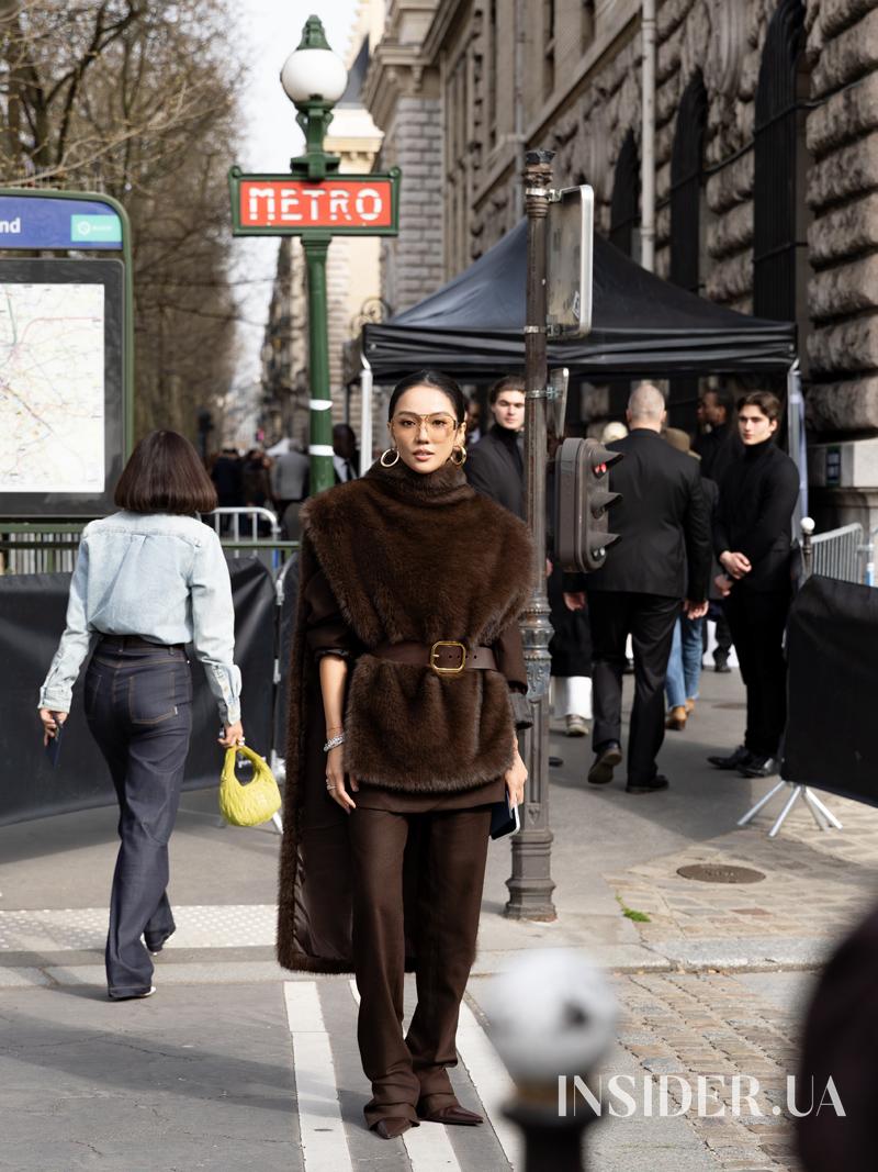 Ексклюзив з Парижа: стрітстайл гостей показу Herm&egrave;s FW’2026/27