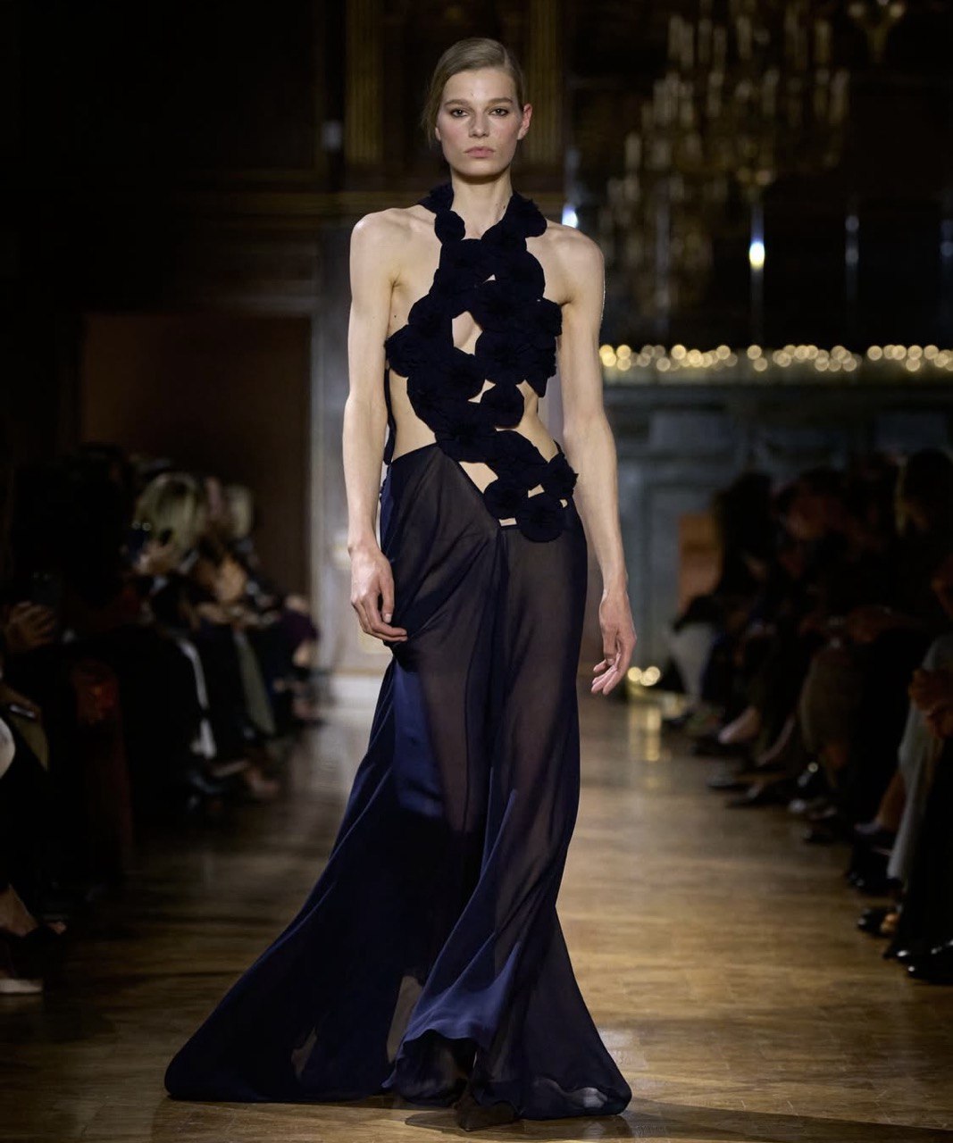 Вікторія Бекхем представила колекцію, натхненну творчістю польської художниці