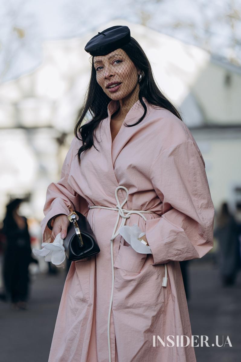 Стрітстайл UFW&rsquo;26/27: Даша Астаф’єва та інші стильні гості третього дня