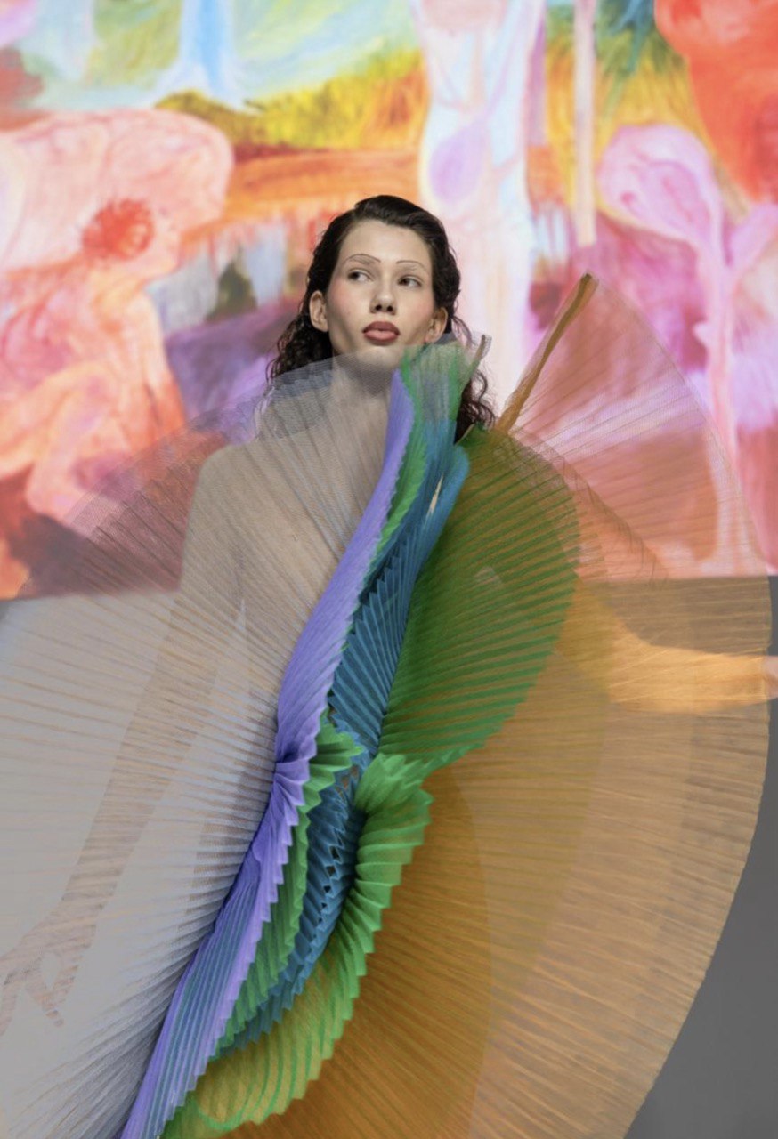 UFW &rsquo;26/27: Надя Дзяк представила авторський артперформанс