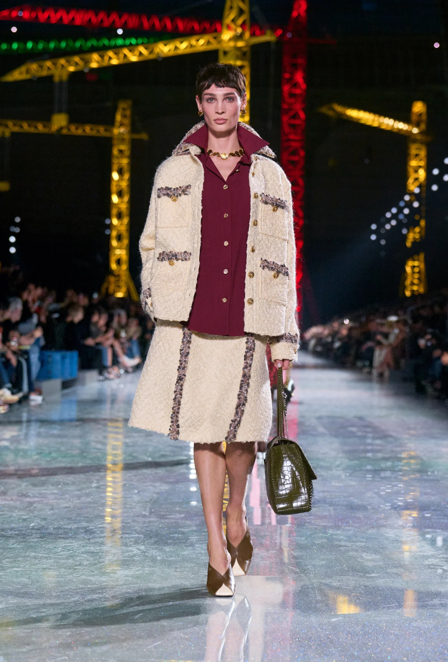 Перетин традицій і футуристичного бачення в колекції Chanel FW &rsquo;26/27