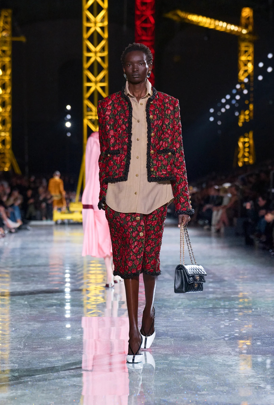 Перетин традицій і футуристичного бачення в колекції Chanel FW &rsquo;26/27