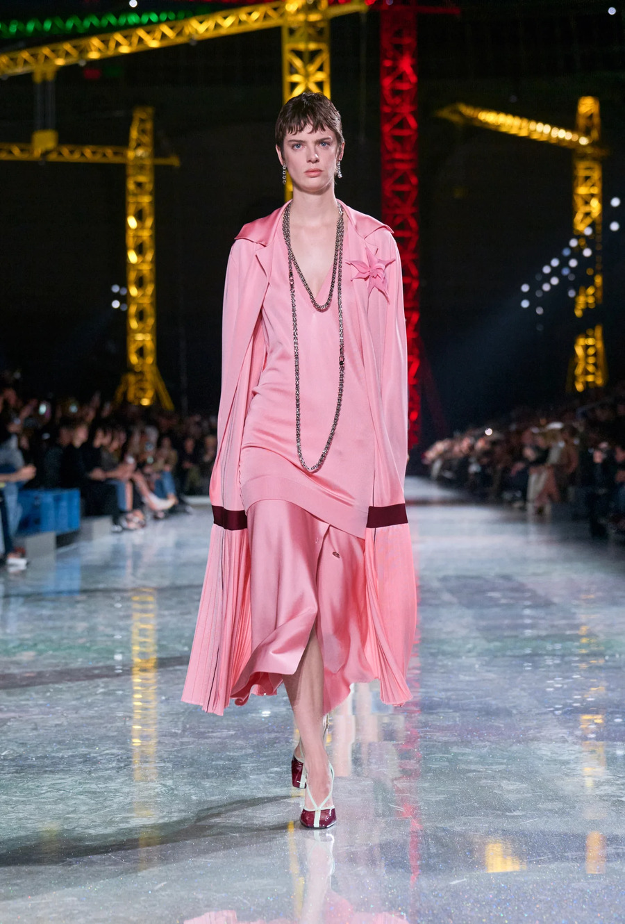 Перетин традицій і футуристичного бачення в колекції Chanel FW &rsquo;26/27