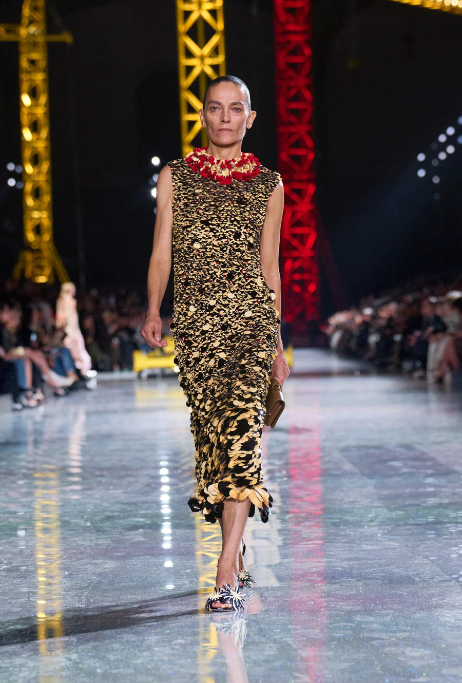 Перетин традицій і футуристичного бачення в колекції Chanel FW &rsquo;26/27