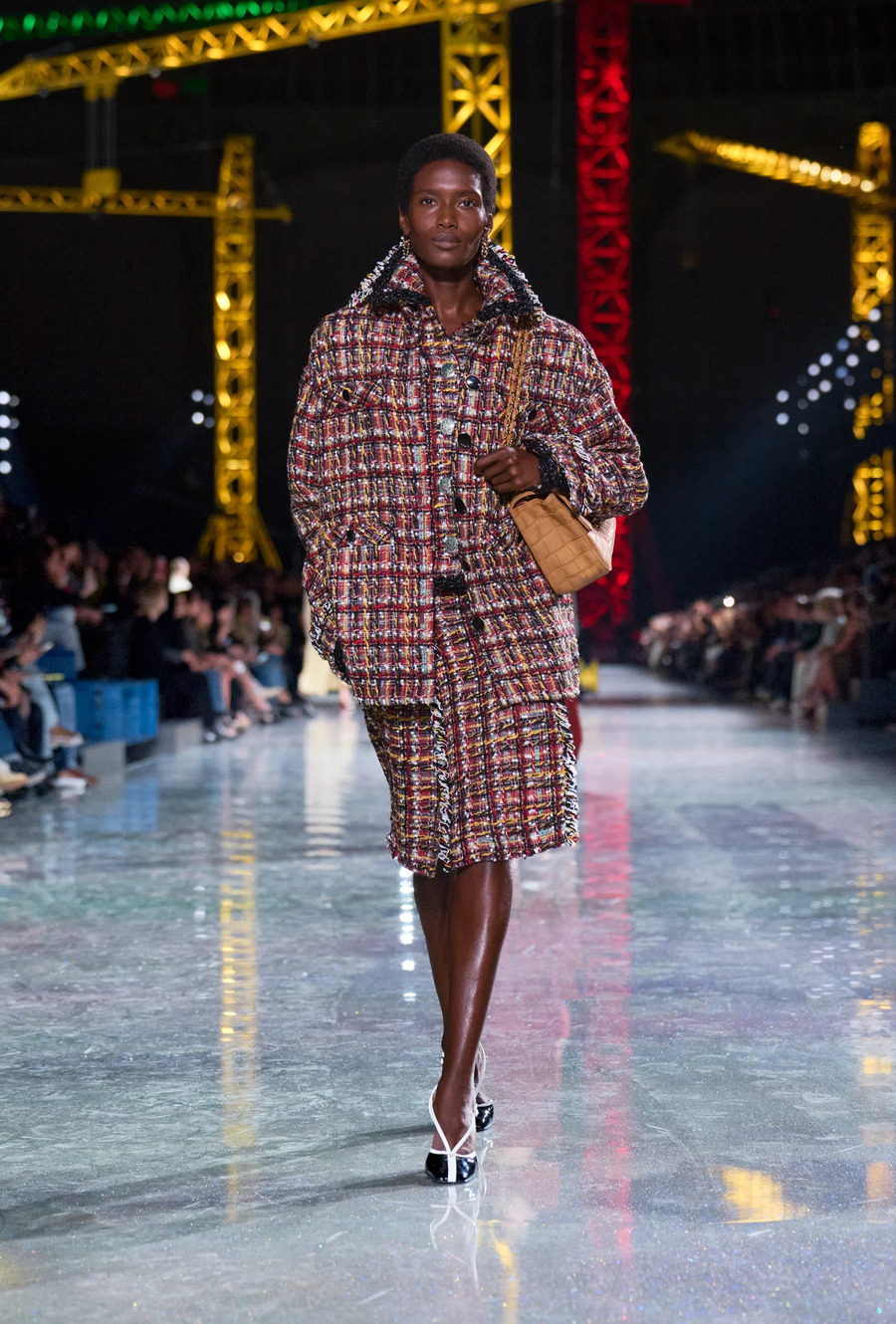 Перетин традицій і футуристичного бачення в колекції Chanel FW &rsquo;26/27